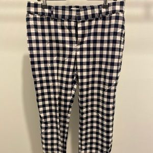 Crown & Ivy stretchy ankle pants. Size 10